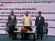 madani15.jpg